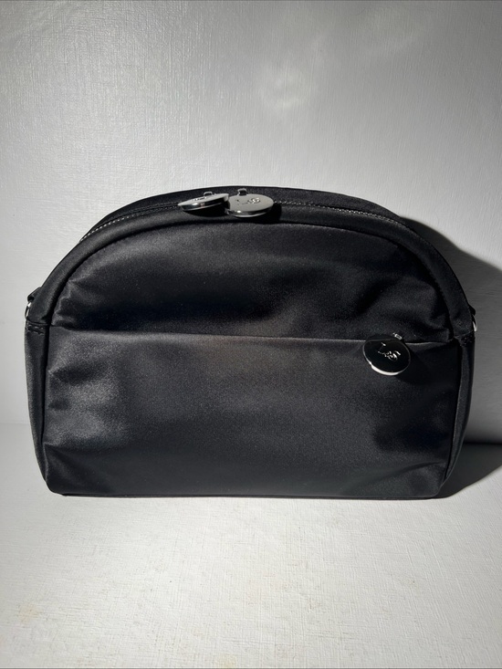 Lo & Sons Handbags - LO & SONS Nouvelle Crossbody Bag Black Nylon Adjustable Strap Lightweight